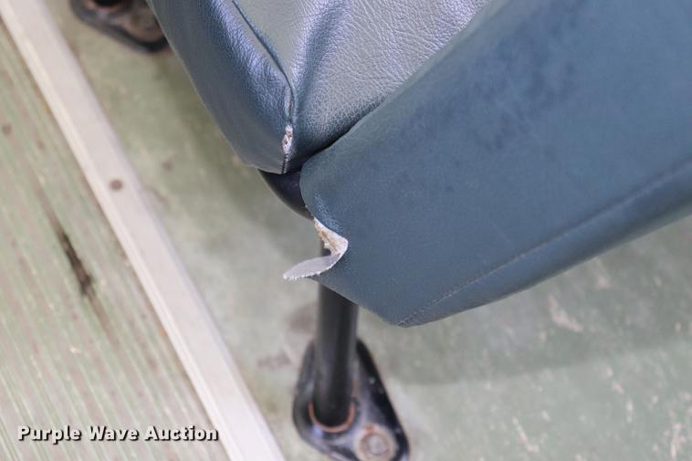 image for item EC9468 2002 Freightliner FS65 school bus