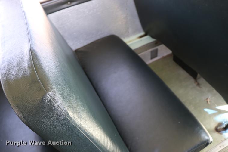 image for item EC9468 2002 Freightliner FS65 school bus