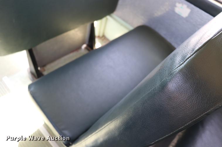 image for item EC9468 2002 Freightliner FS65 school bus