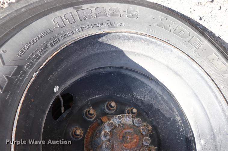 image for item EC9468 2002 Freightliner FS65 school bus