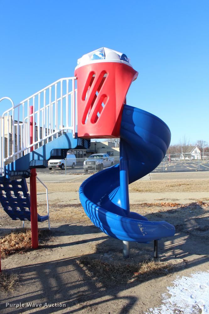 image for item EH9654 MIracle Recreation Equipment playground equipment