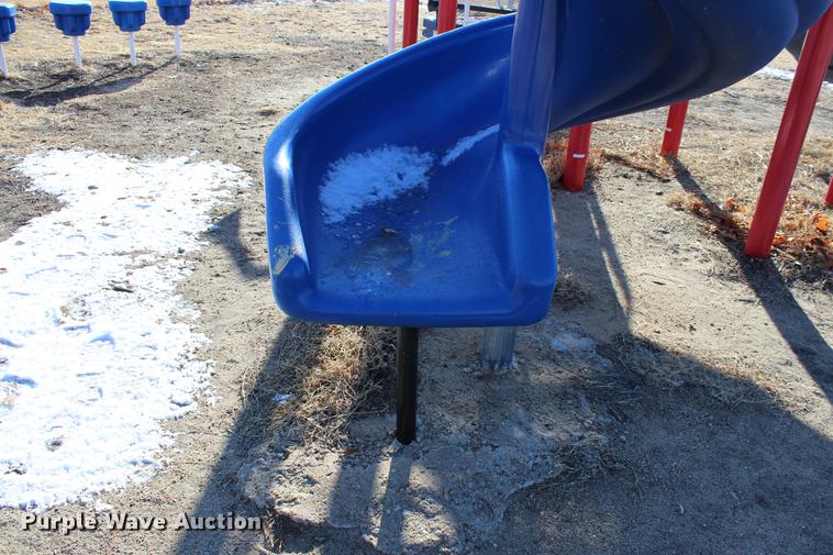 image for item EH9654 MIracle Recreation Equipment playground equipment