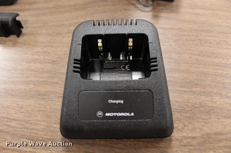image for item EH9657 (14) Motorola charging bases and power cords