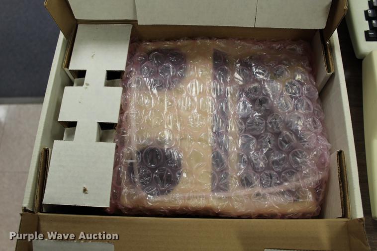 image for item EH9658 Electronics