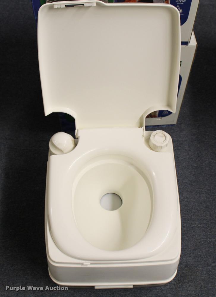 image for item EH9661 (8) Thetford Campa-Potti XG toilets