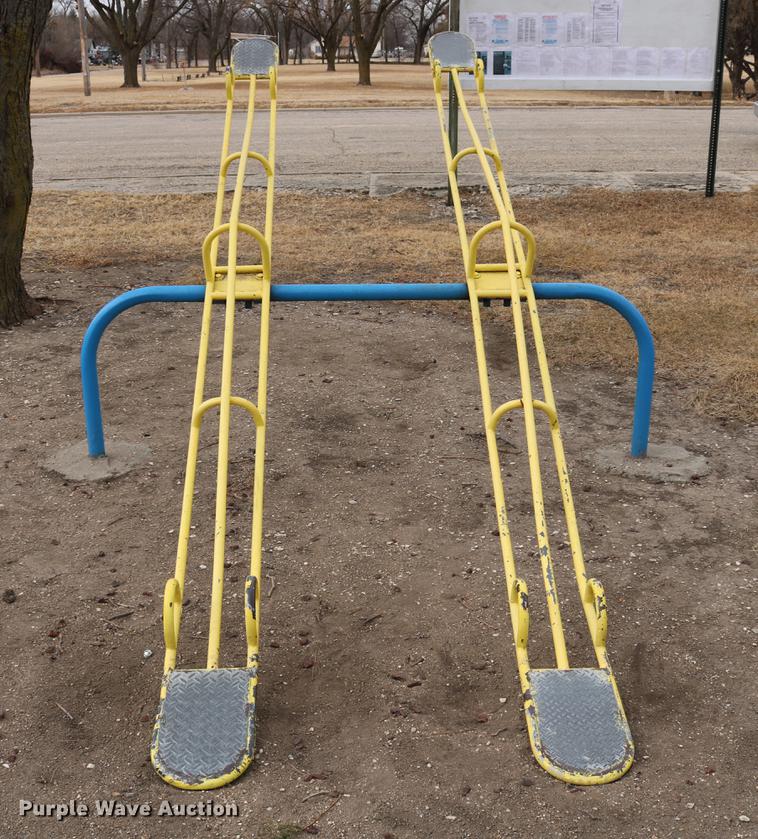 image for item EH9718 Playground equipment
