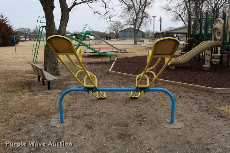 image for item EH9718 Playground equipment
