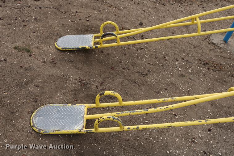 image for item EH9718 Playground equipment