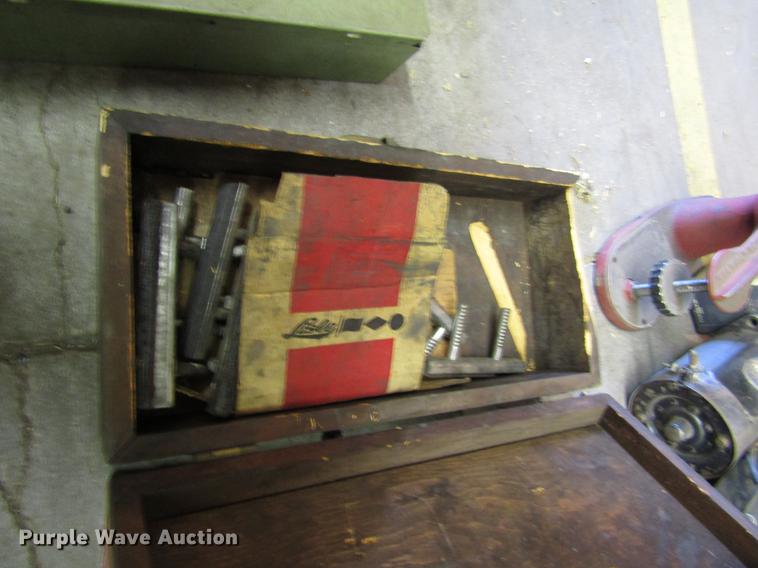 image for item EI9258 Tools