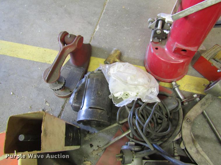 image for item EI9258 Tools