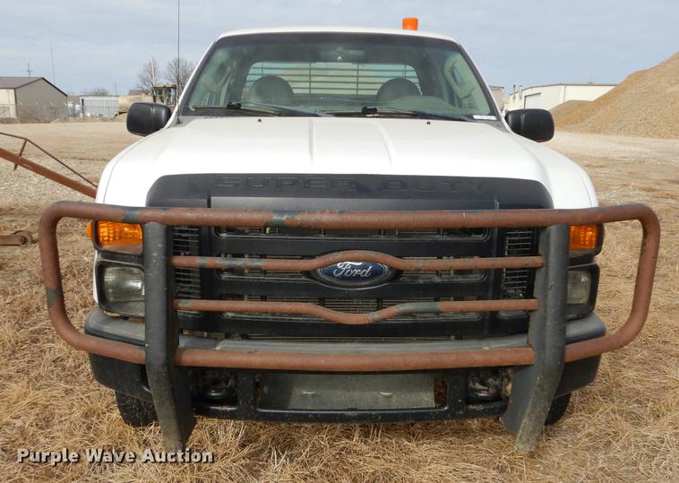 image for item EP9184 2008 Ford F250 Super Duty XL SuperCab pickup truck