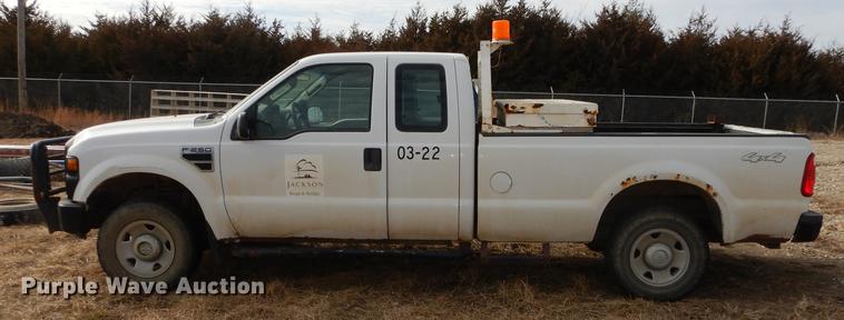 image for item EP9184 2008 Ford F250 Super Duty XL SuperCab pickup truck