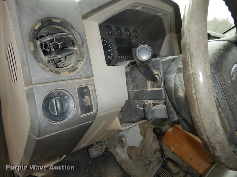image for item EP9184 2008 Ford F250 Super Duty XL SuperCab pickup truck