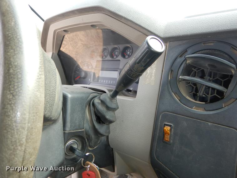 image for item EP9184 2008 Ford F250 Super Duty XL SuperCab pickup truck