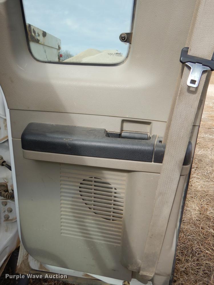 image for item EP9184 2008 Ford F250 Super Duty XL SuperCab pickup truck