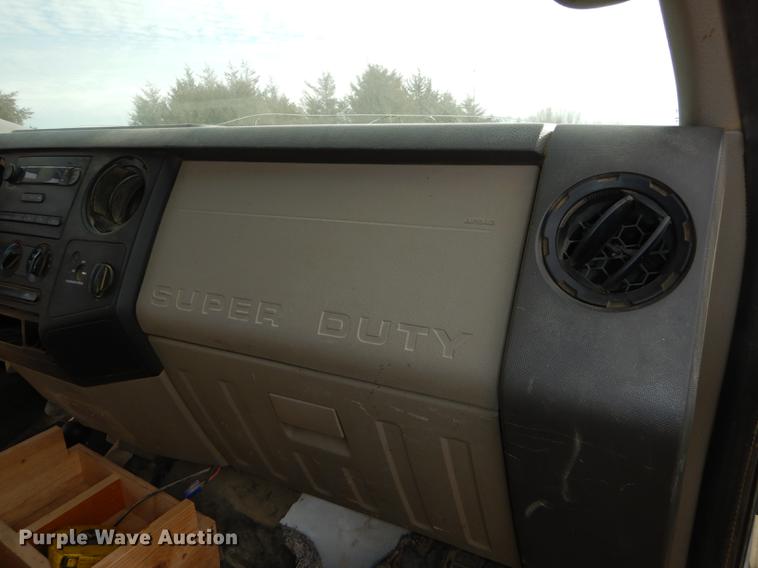 image for item EP9184 2008 Ford F250 Super Duty XL SuperCab pickup truck