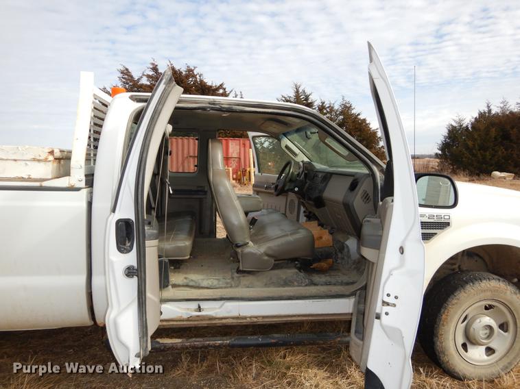 image for item EP9184 2008 Ford F250 Super Duty XL SuperCab pickup truck