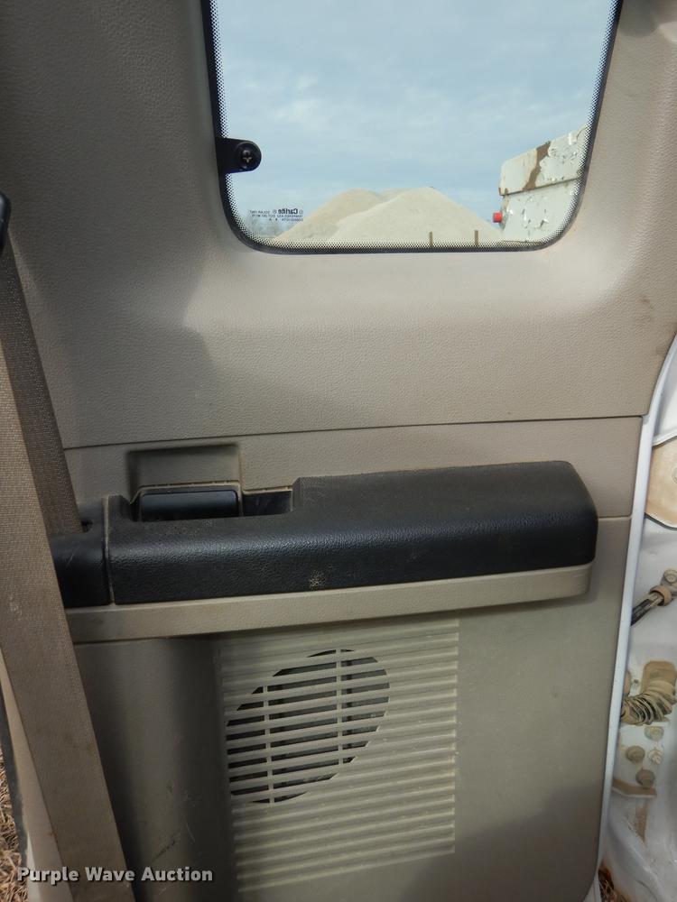 image for item EP9184 2008 Ford F250 Super Duty XL SuperCab pickup truck