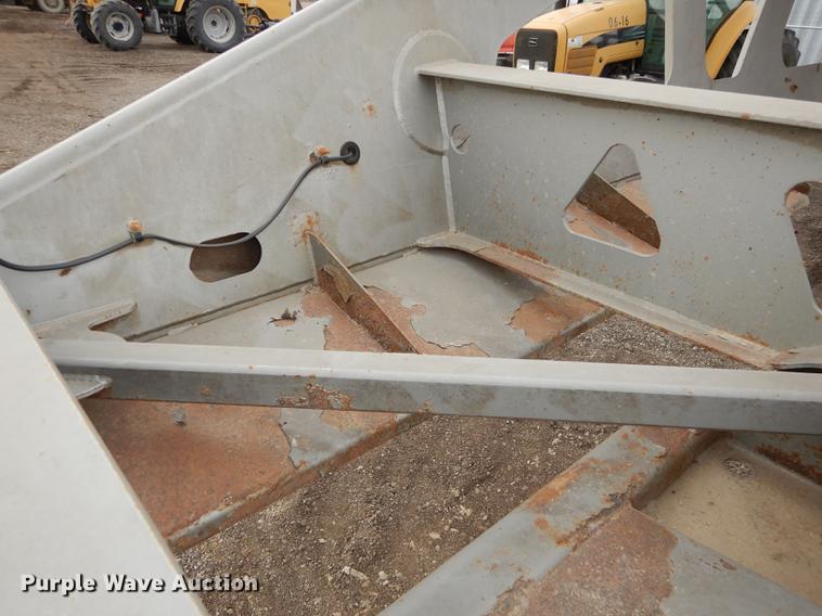 image for item J5504 2004 Trail King bottom dump trailer