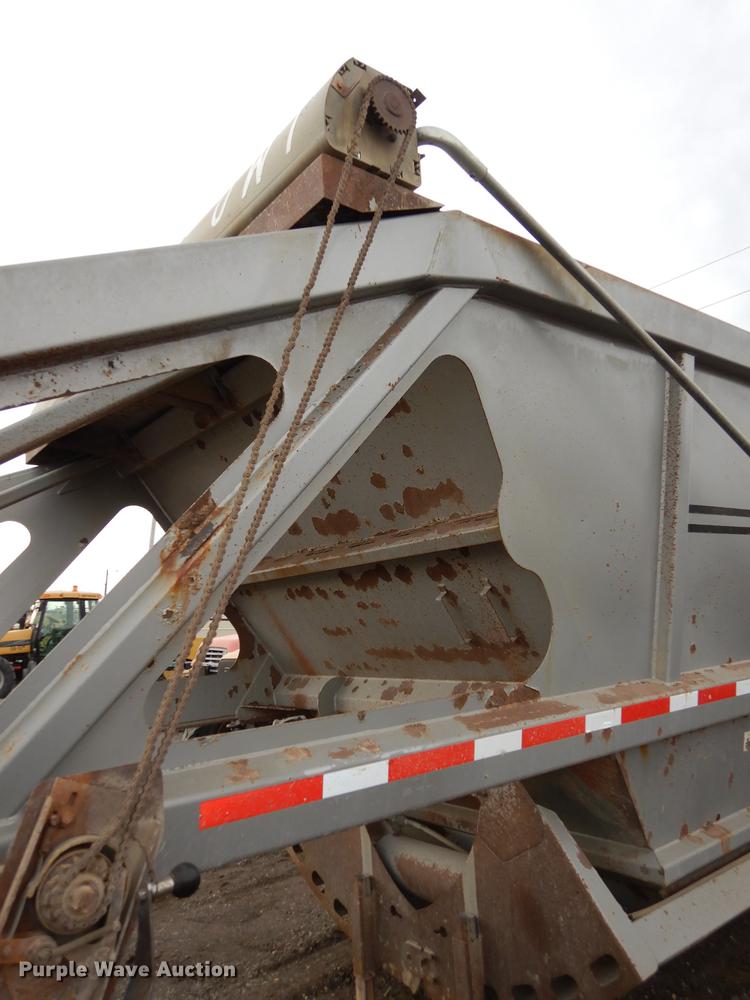 image for item J5504 2004 Trail King bottom dump trailer