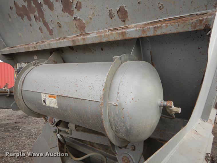 image for item J5504 2004 Trail King bottom dump trailer