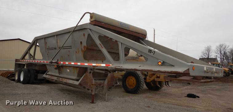 image for item J5505 2004 Trail King TKBD22-402 bottom dump trailer