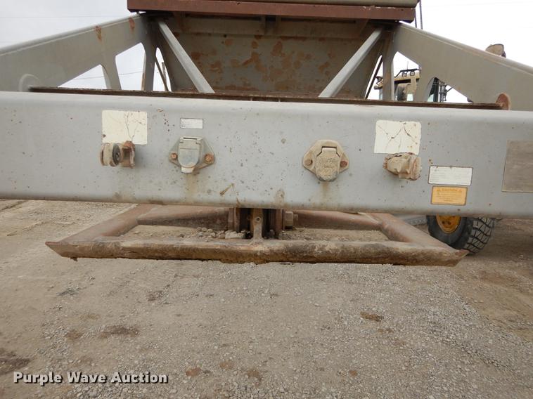 image for item J5505 2004 Trail King TKBD22-402 bottom dump trailer