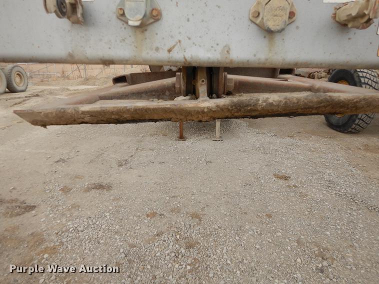 image for item J5505 2004 Trail King TKBD22-402 bottom dump trailer