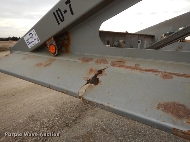 image for item J5505 2004 Trail King TKBD22-402 bottom dump trailer