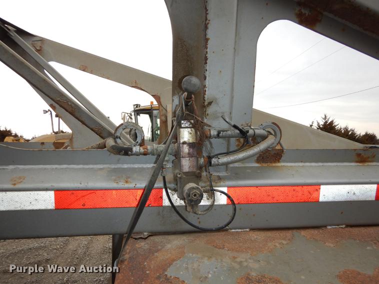 image for item J5505 2004 Trail King TKBD22-402 bottom dump trailer