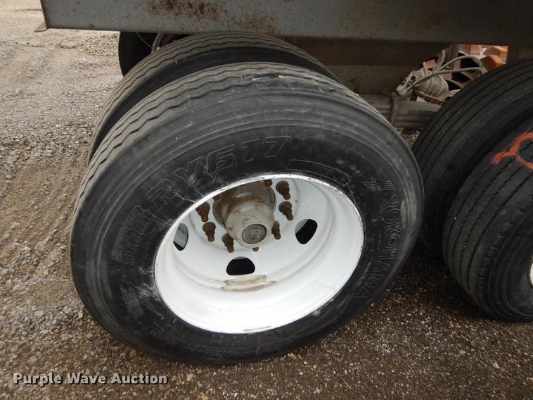 image for item J5505 2004 Trail King TKBD22-402 bottom dump trailer
