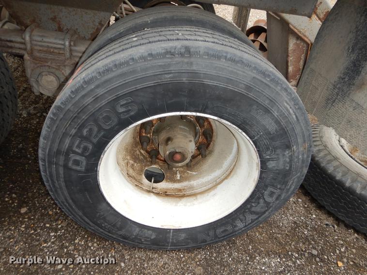 image for item J5505 2004 Trail King TKBD22-402 bottom dump trailer