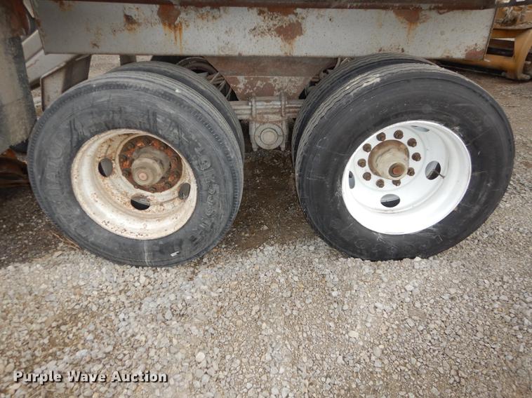 image for item J5505 2004 Trail King TKBD22-402 bottom dump trailer