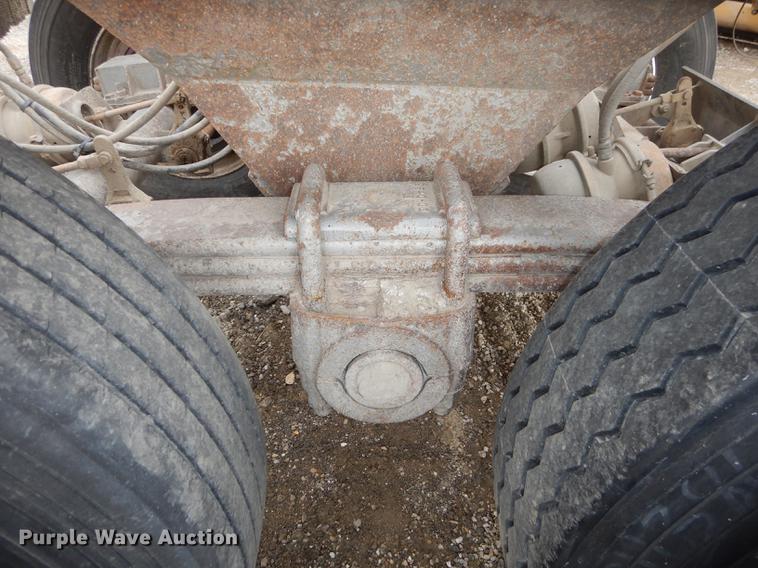 image for item J5505 2004 Trail King TKBD22-402 bottom dump trailer