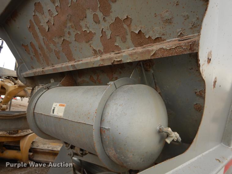 image for item J5505 2004 Trail King TKBD22-402 bottom dump trailer