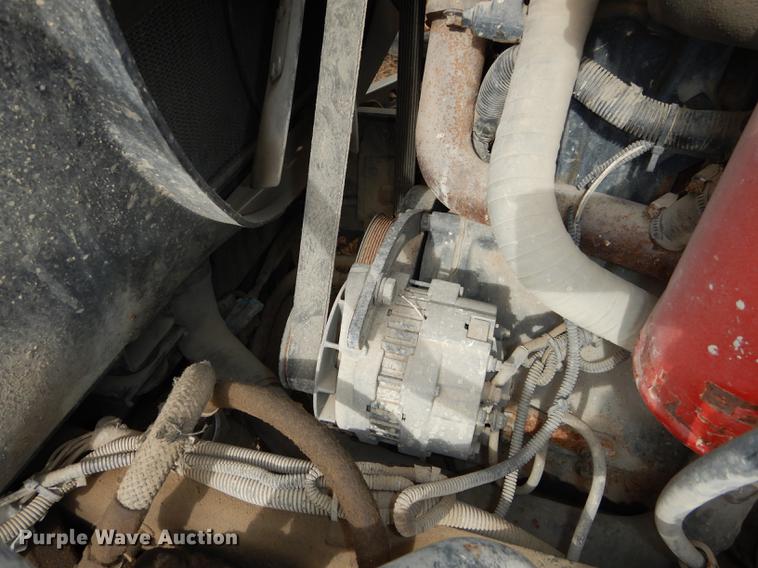 image for item J5518 2000 Mack CH613 truck chassis