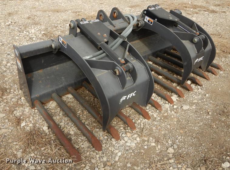 2008 FFC grapple bucket in Holton, KS Item J5527 sold Purple Wave