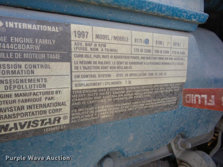 image for item K6283 1998 International 4700 street sweeper truck