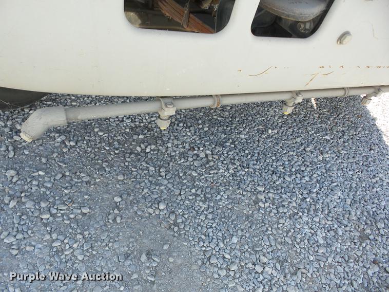 image for item K6283 1998 International 4700 street sweeper truck