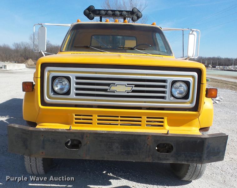 image for item K6284 1990 Chevrolet Kodiak 70 pothole patching truck