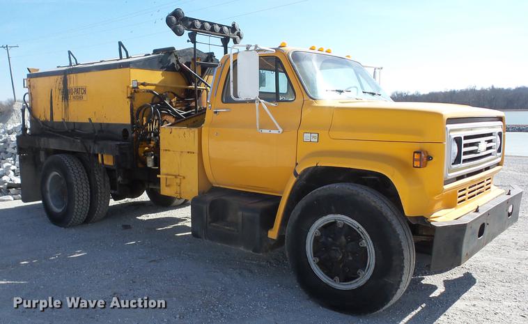 image for item K6284 1990 Chevrolet Kodiak 70 pothole patching truck