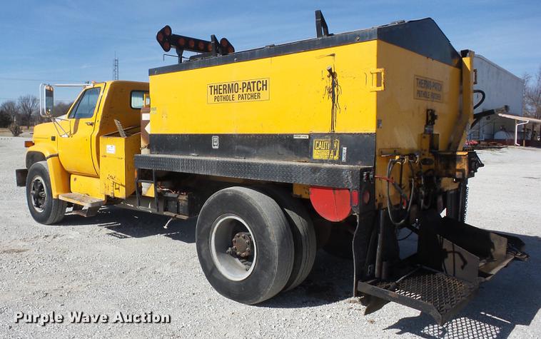 image for item K6284 1990 Chevrolet Kodiak 70 pothole patching truck