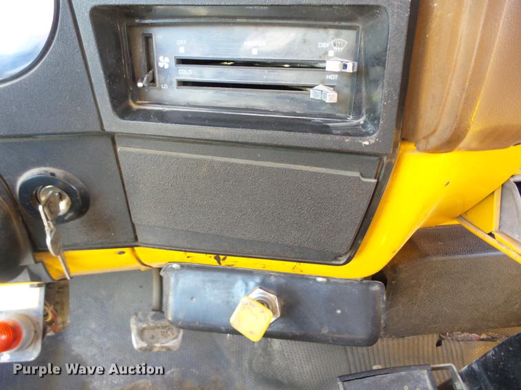 image for item K6284 1990 Chevrolet Kodiak 70 pothole patching truck