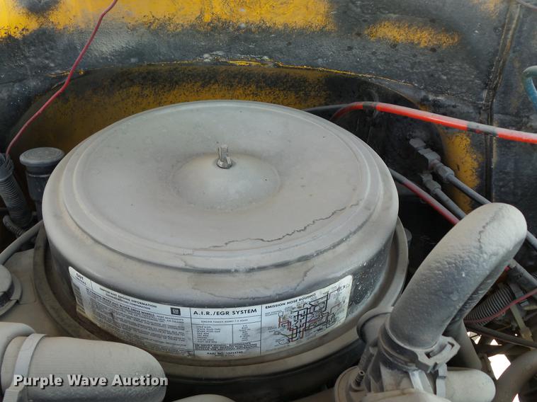 image for item K6284 1990 Chevrolet Kodiak 70 pothole patching truck