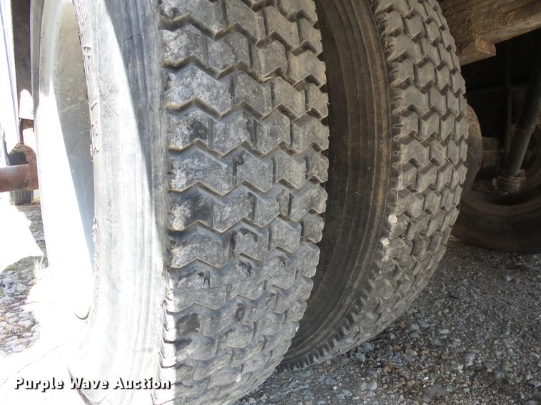 image for item K6285 1992 GMC TopKick sewer rodder truck