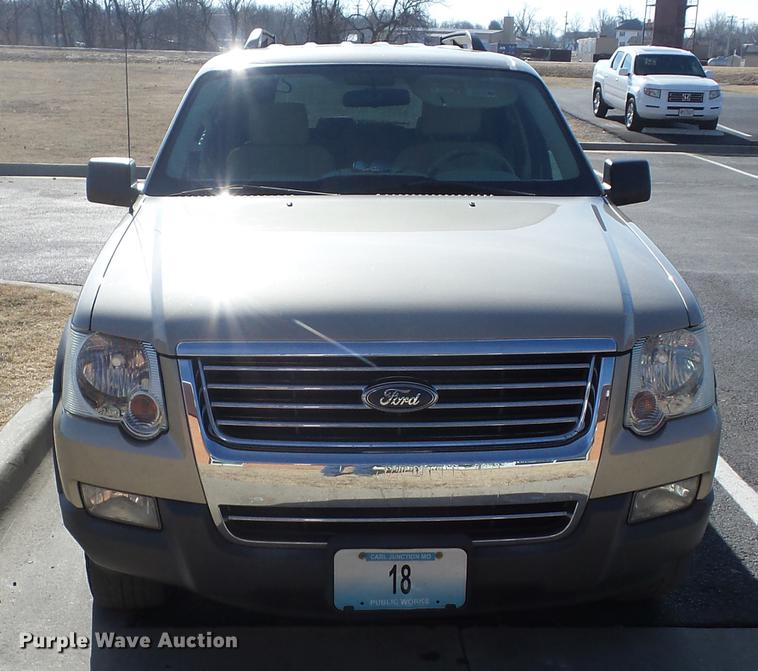 image for item K6286 2006 Ford Explorer SUV