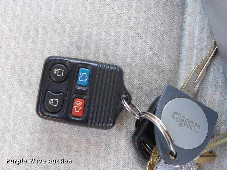 image for item K6286 2006 Ford Explorer SUV