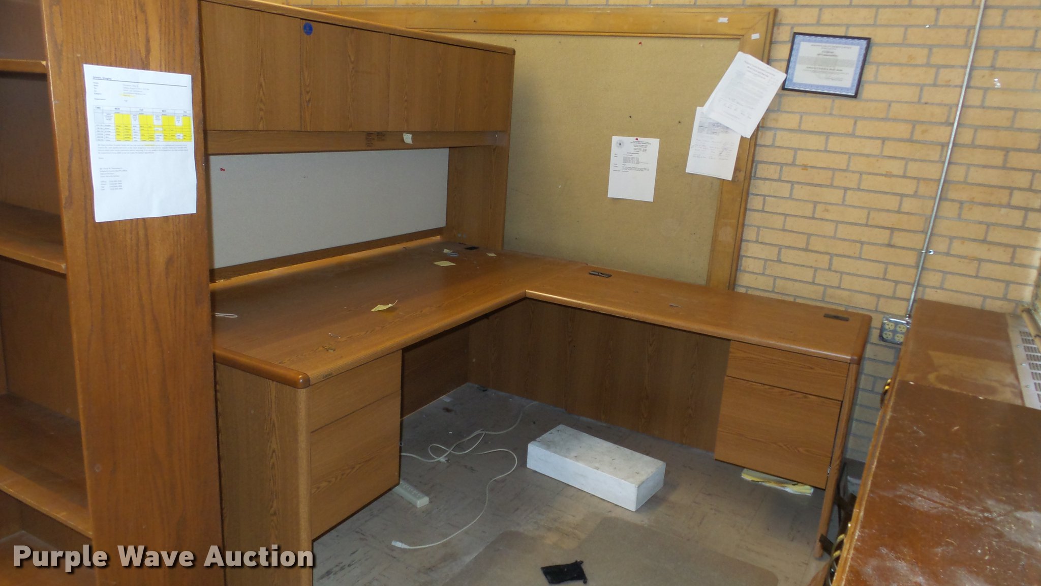 Office furniture in Wichita, KS Item EF9489 sold Purple Wave