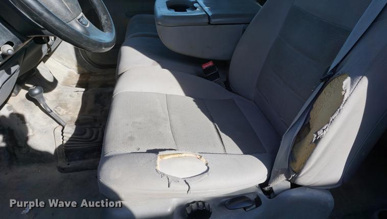 image for item DB0378 2005 Ford F450 Super Duty flatbed truck