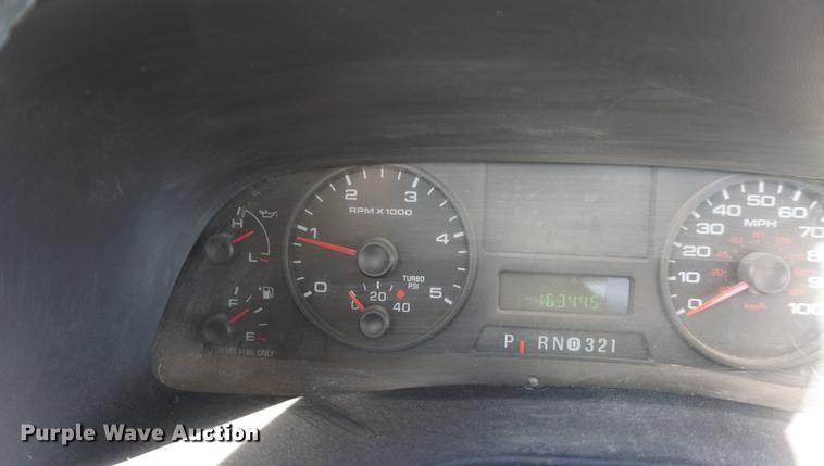 image for item DB0378 2005 Ford F450 Super Duty flatbed truck